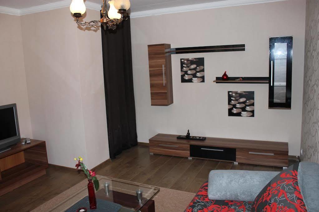 Lee Apartments Таллин Экстерьер фото